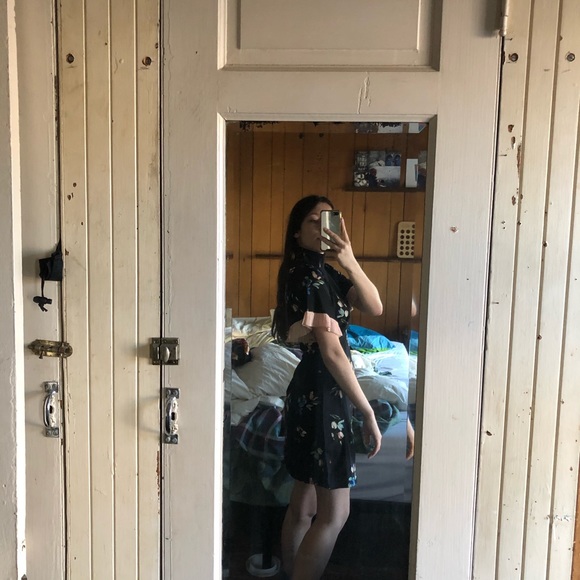 NWT Pleat Don’t Grow Floral Dress—Nasty Gal - Picture 5 of 6